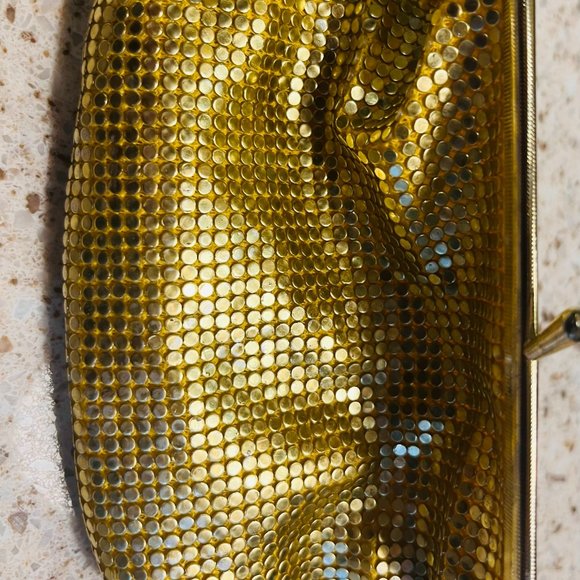 Vintage Gold Wallet by Daniella of Canada – 1980s – Made in Hong Kong – Metallic - Picture 3 of 4